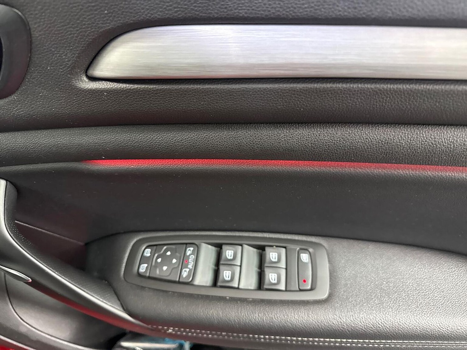 Used Renault Megane 2020 for sale - 77802137: Photo 21