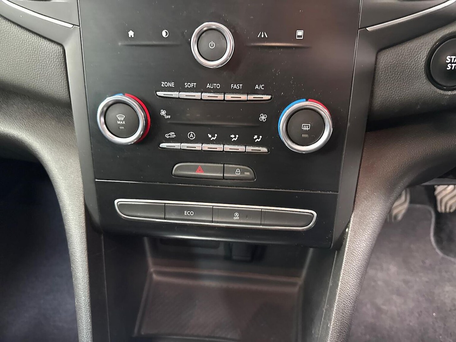 Used Renault Megane 2020 for sale - 77802137: Photo 22