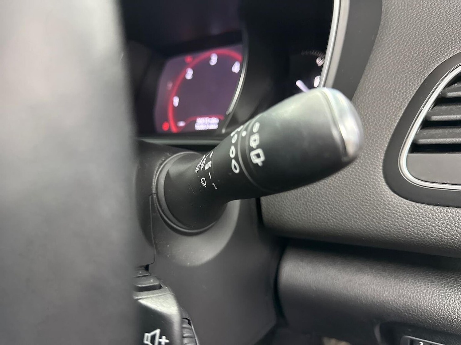 Used Renault Megane 2020 for sale - 77802137: Photo 27