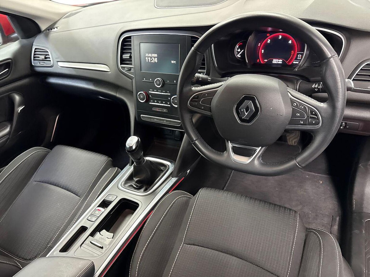 Used Renault Megane 2020 for sale - 77802137: Photo 9