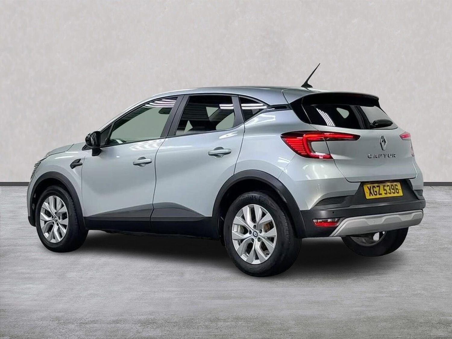 Used Renault Captur 2022 for sale - 78144505: Photo 2