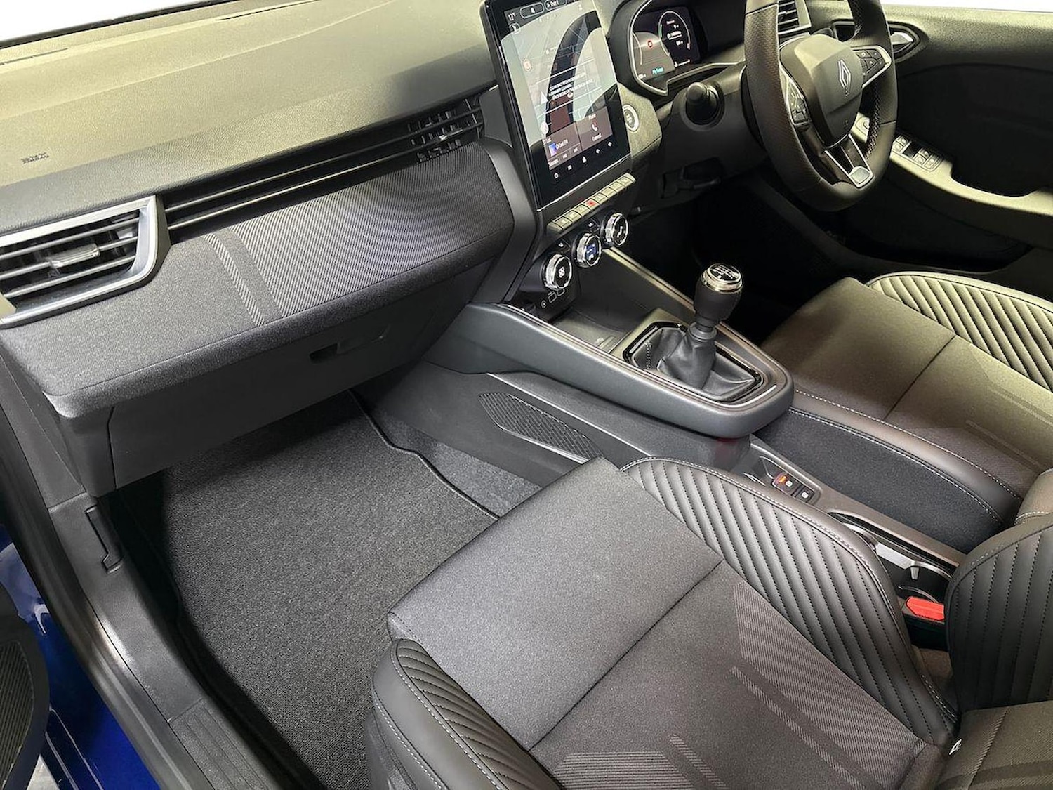 Used Renault Clio 2025 for sale - 77640356: Photo 7