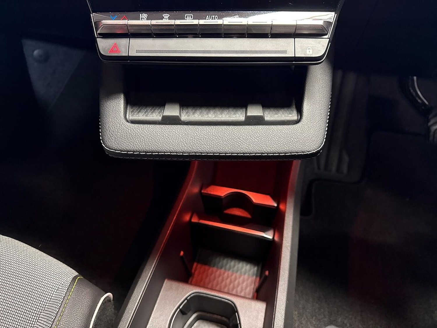 Used Renault Megane E Tech 2024 for sale - 77069980: Photo 12