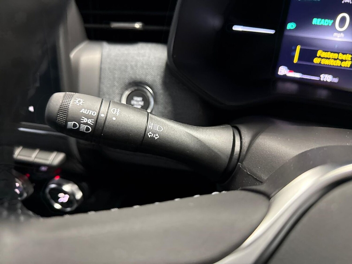 Used Renault Clio 2025 for sale - 77489728: Photo 27