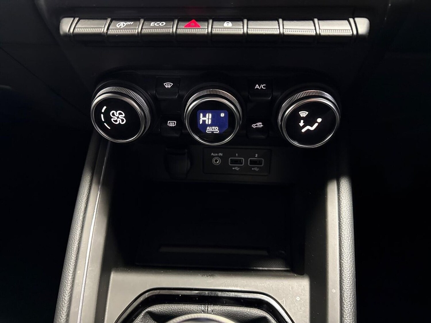 Used Renault Clio 2022 for sale - 76777270: Photo 12