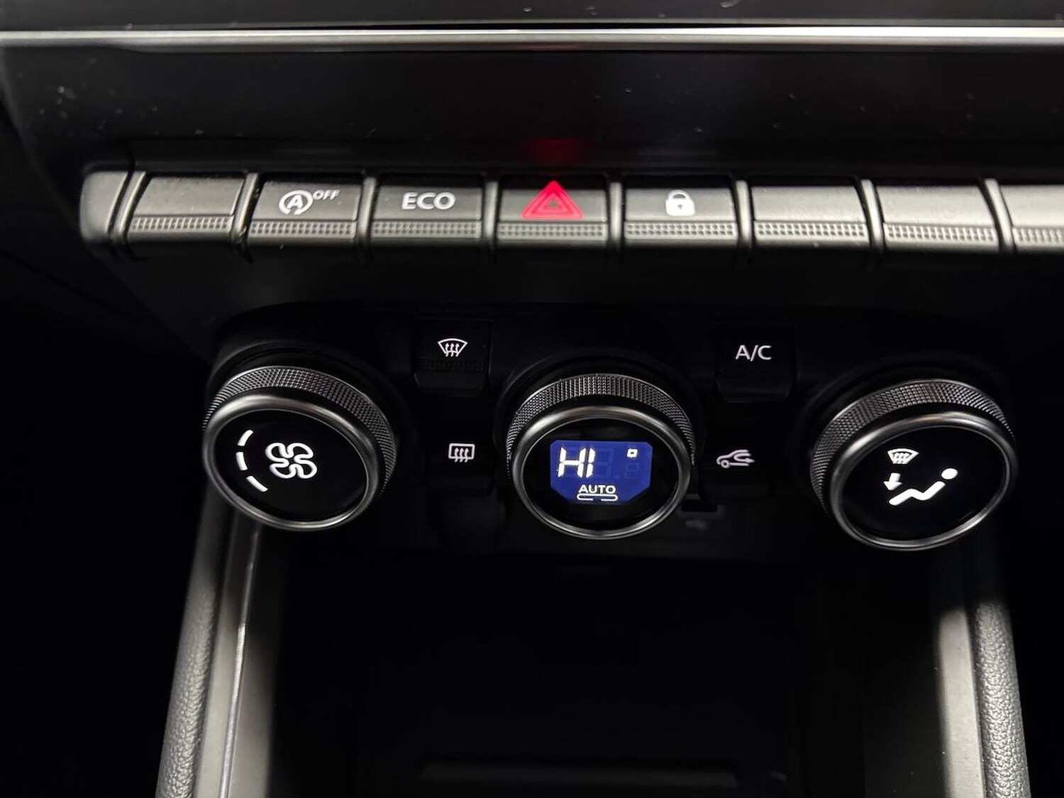 Used Renault Clio 2022 for sale - 76777270: Photo 22