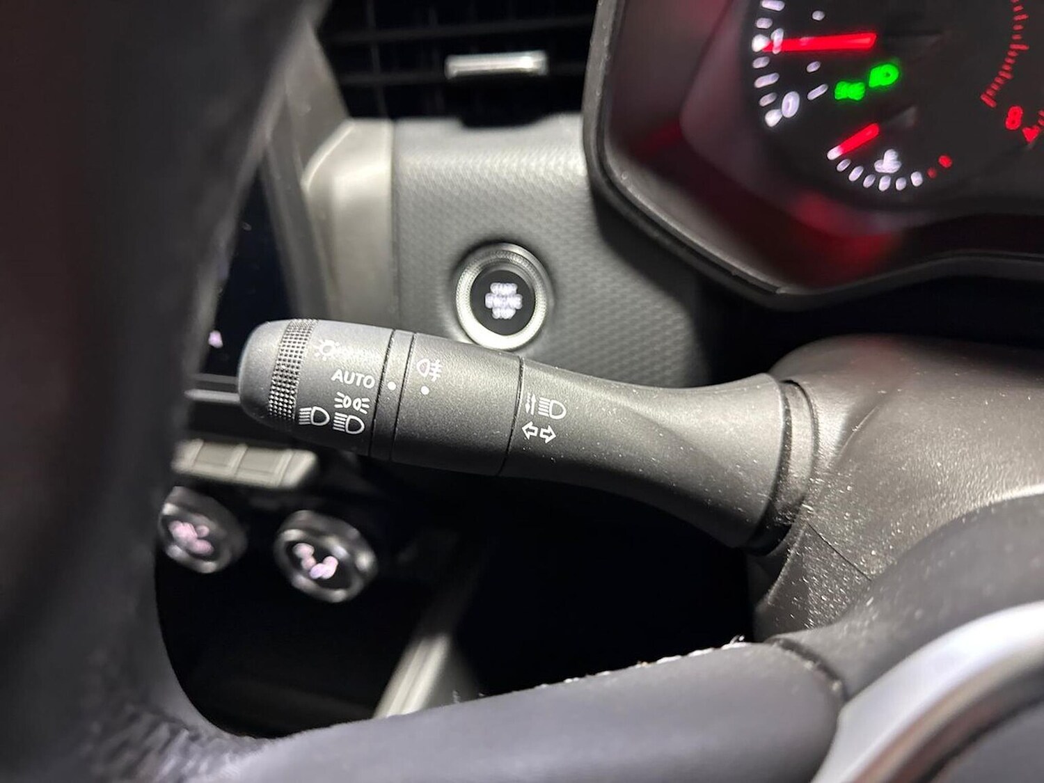 Used Renault Clio 2022 for sale - 76777270: Photo 26