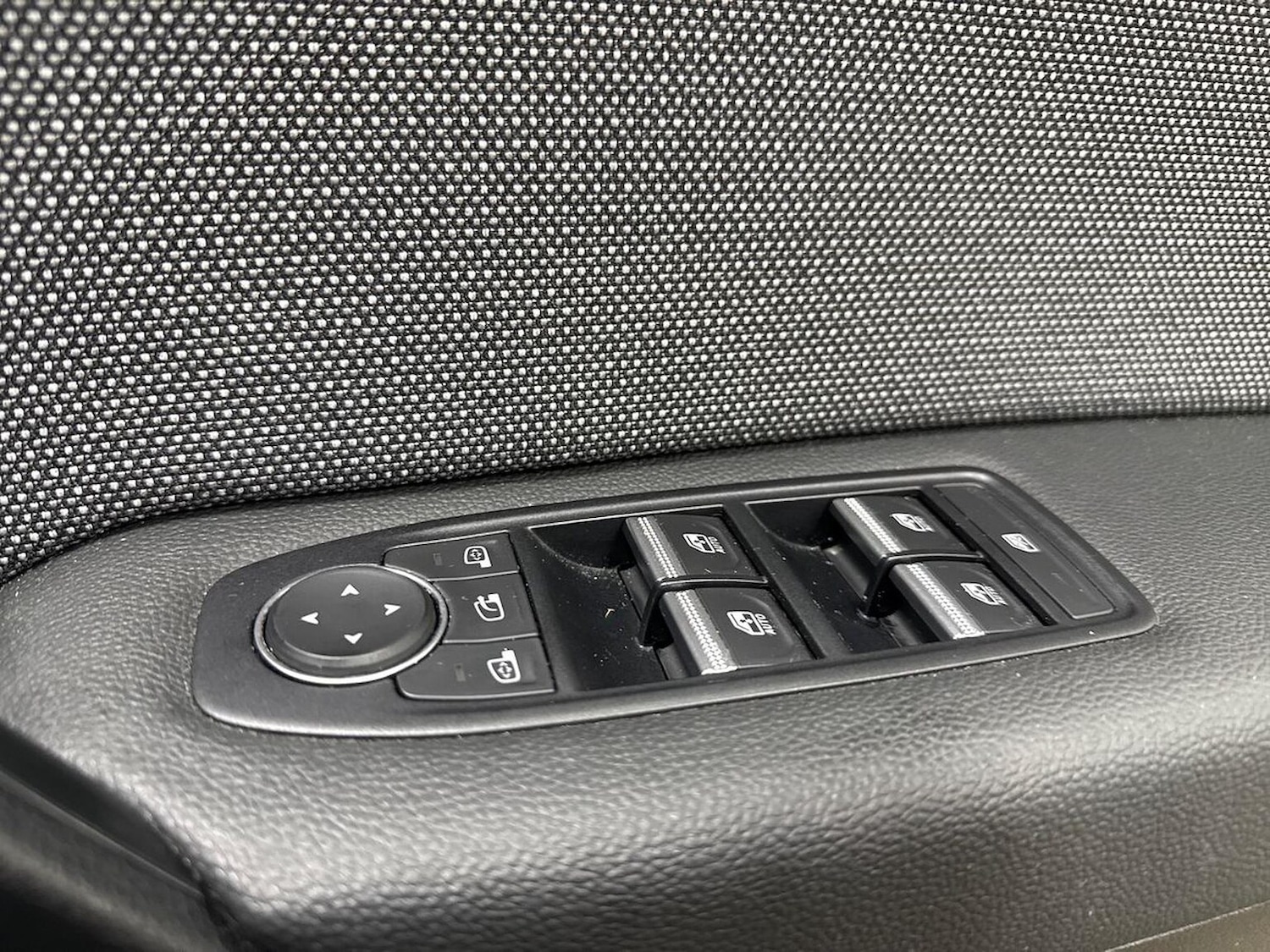 Used Renault Captur 2024 for sale - 77056836: Photo 21