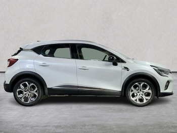 Used Renault Captur 2024 for sale - 79503935: Photo