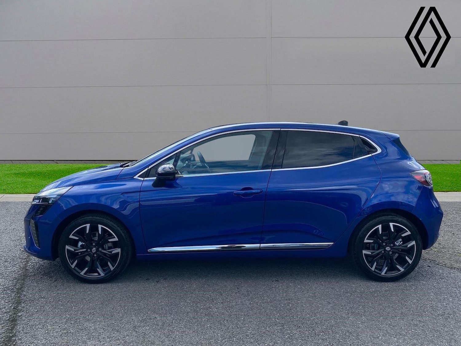 Used Renault Clio 2025 for sale - 76149517: Photo 6