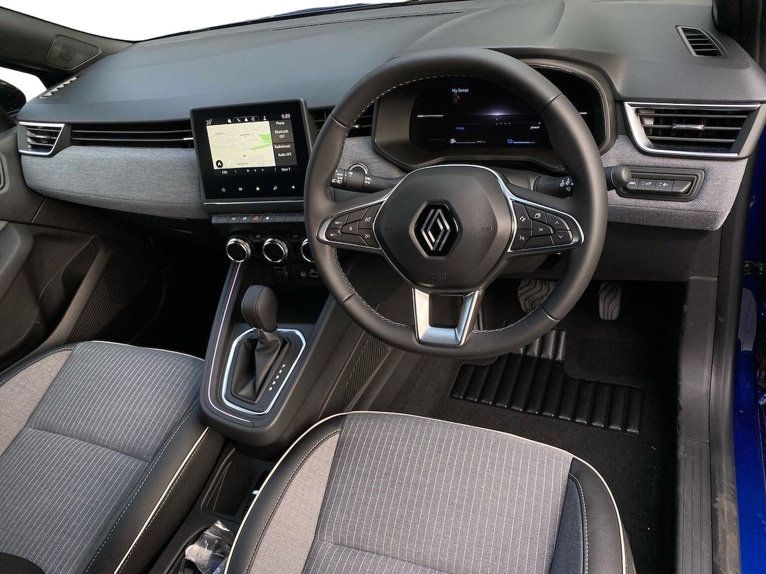 Used Renault Clio 2025 for sale - 77028061: Photo 15