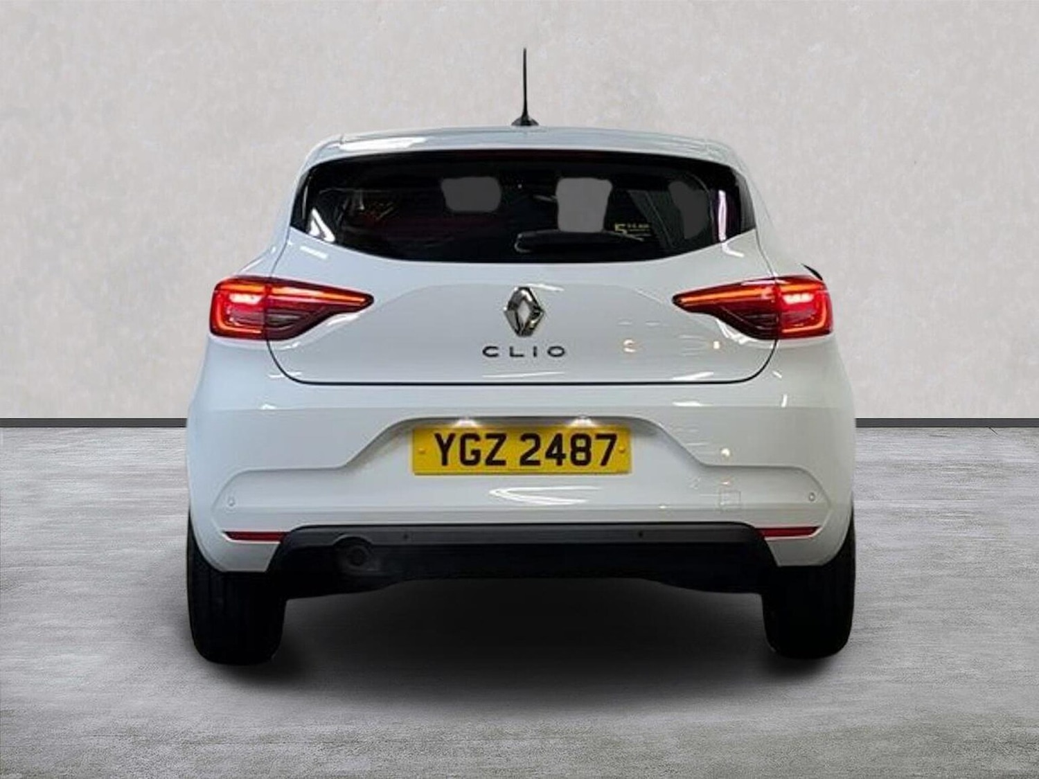 Used Renault Clio 2022 for sale - 76436533: Photo 4