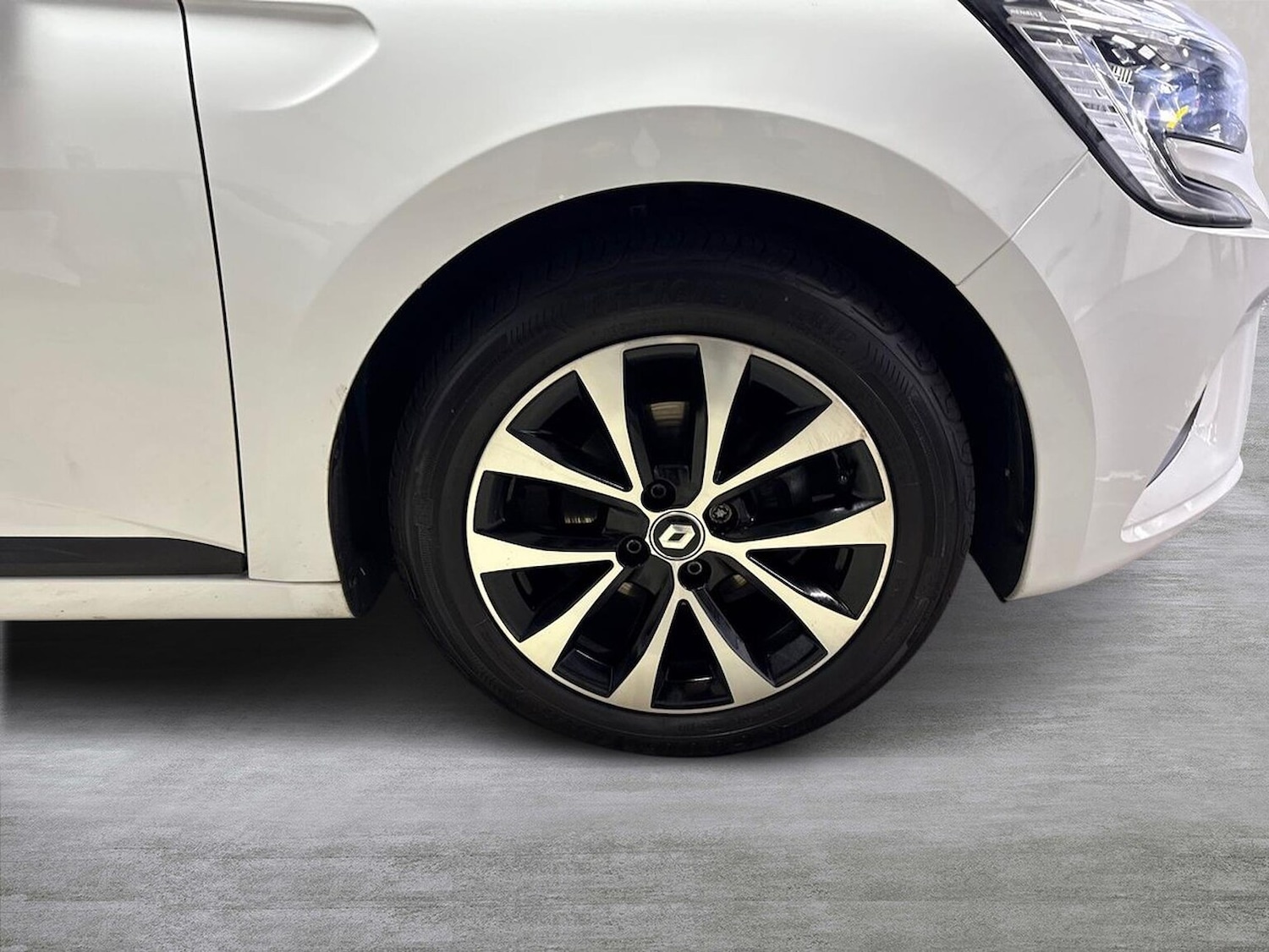 Used Renault Clio 2022 for sale - 76436533: Photo 6