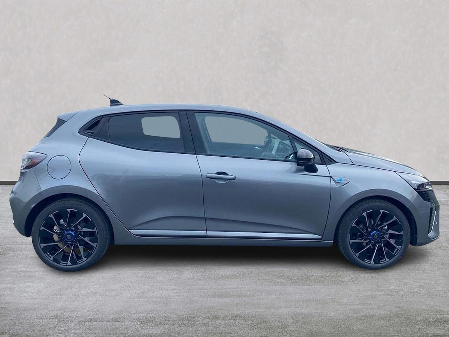 Used Renault Clio 2025 for sale - 76134239: Photo 3