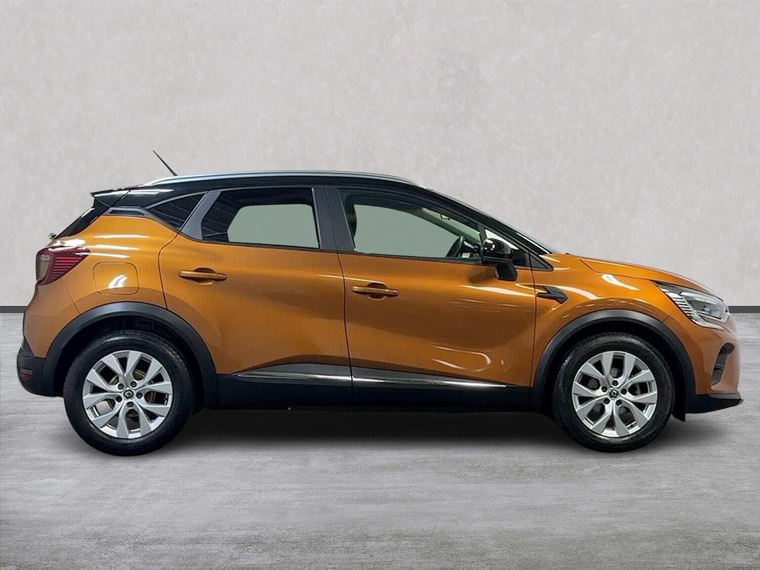 Used Renault Captur 2020 for sale - 76005796: Photo 3