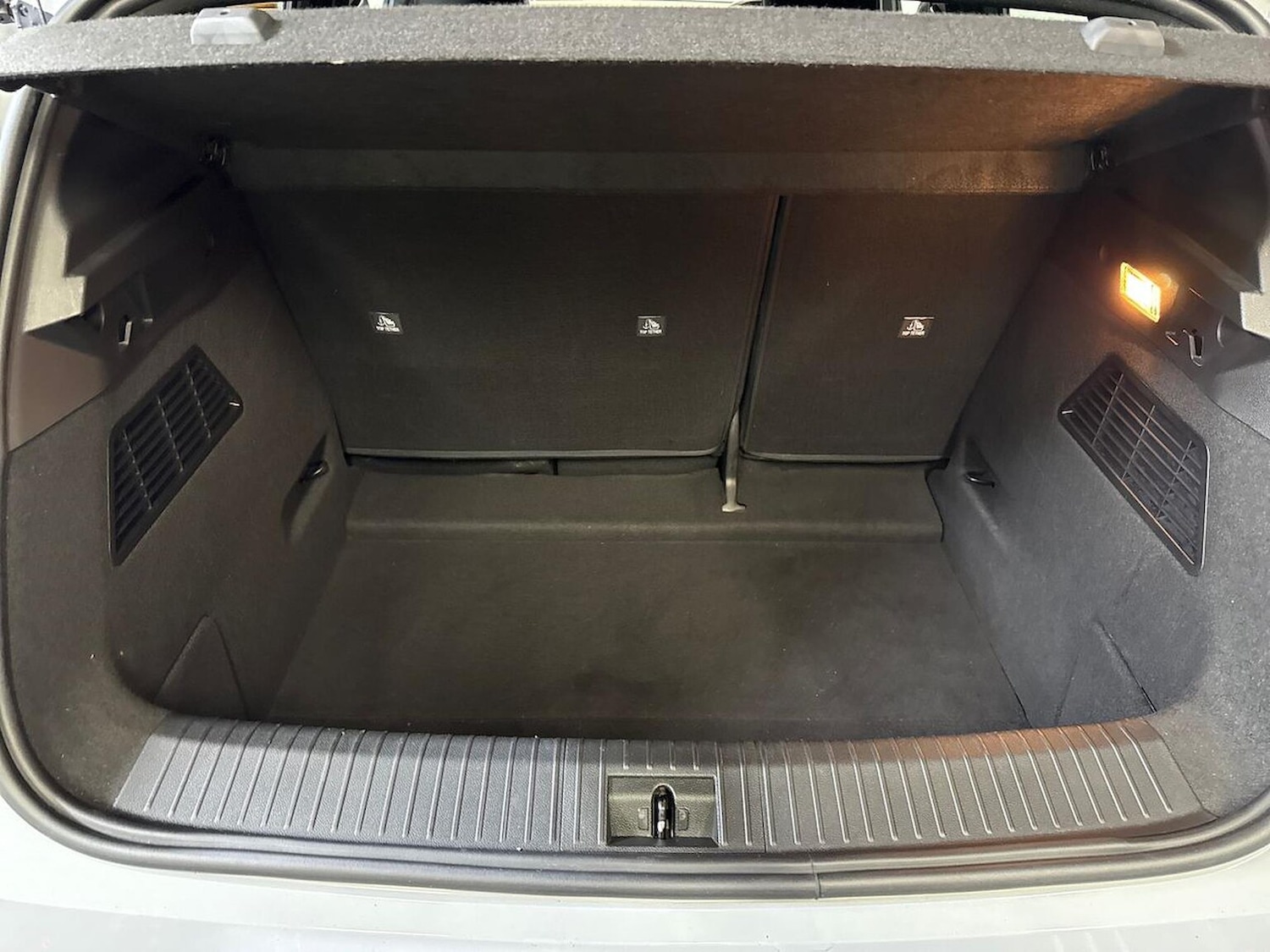 Used Renault Megane E Tech 2022 for sale - 77090077: Photo 17