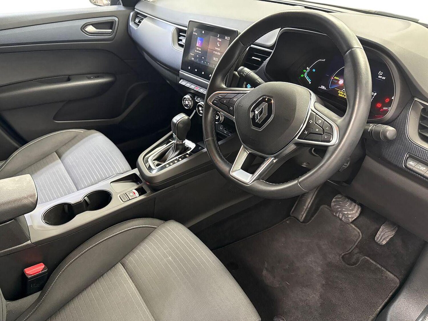 Used Renault Arkana 2023 for sale - 78218102: Photo 17