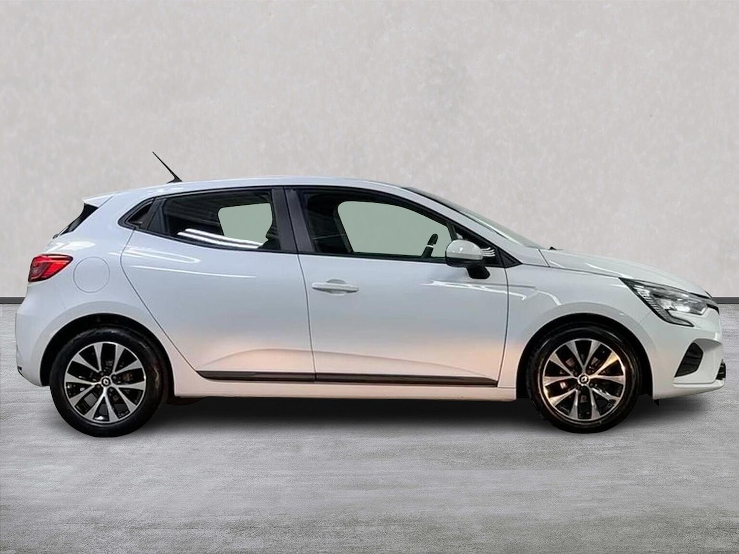 Used Renault Clio 2022 for sale - 78191369: Photo 5