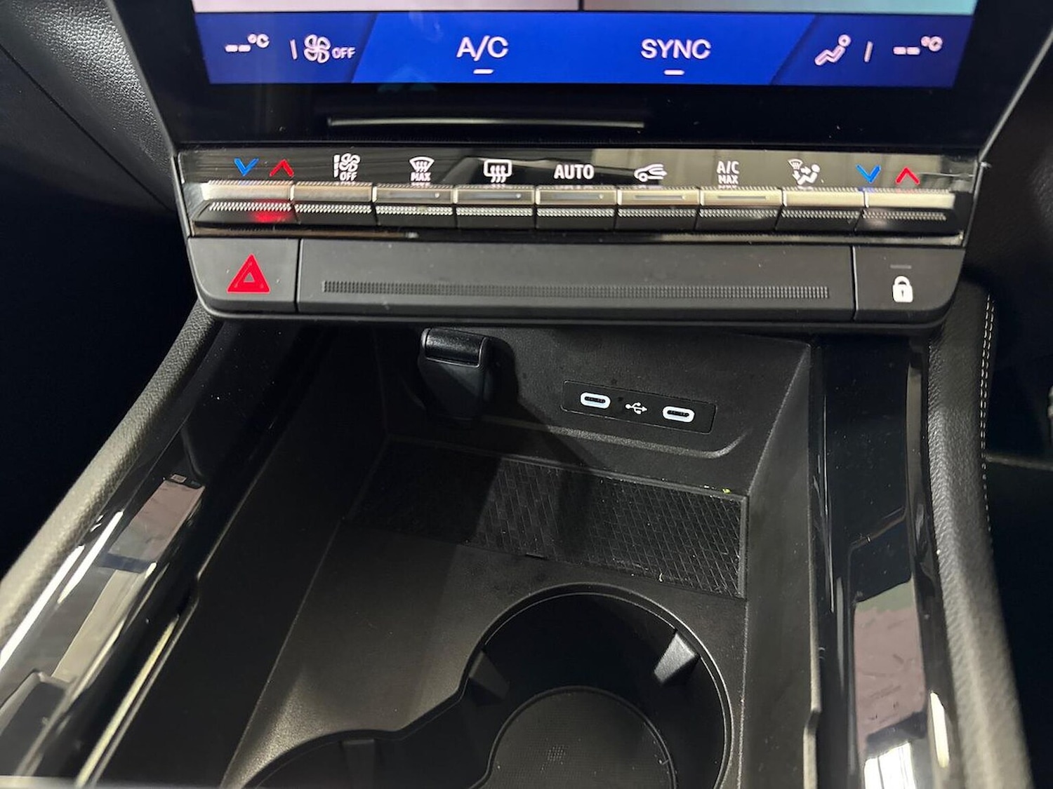 Used Renault Austral 2025 for sale - 78121859: Photo 12