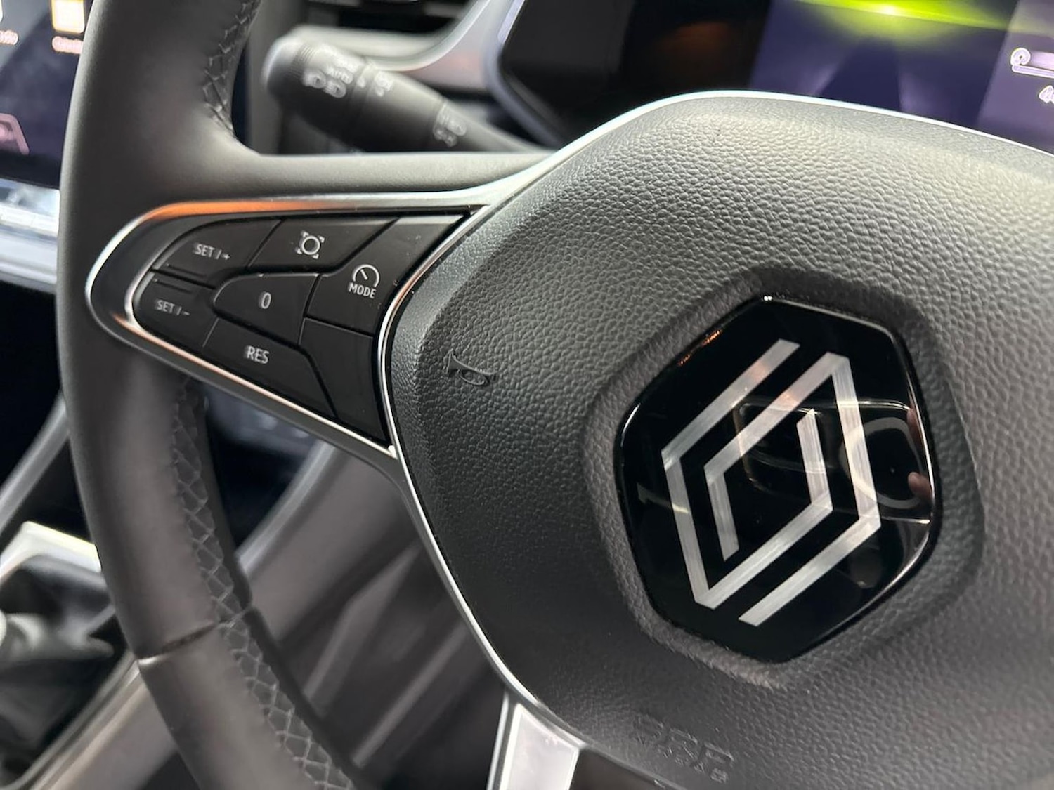 Used Renault Captur 2025 for sale - 78168978: Photo 27