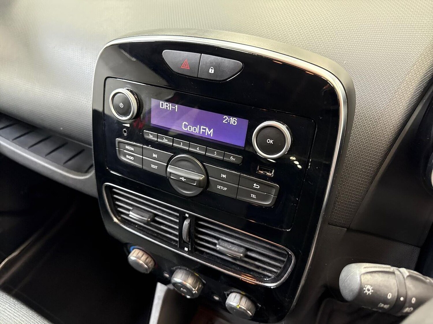 Used Renault Clio 2019 for sale - 77803450: Photo 11