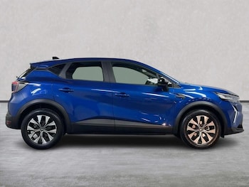 Used Renault Captur 2026 for sale - 78956845: Photo