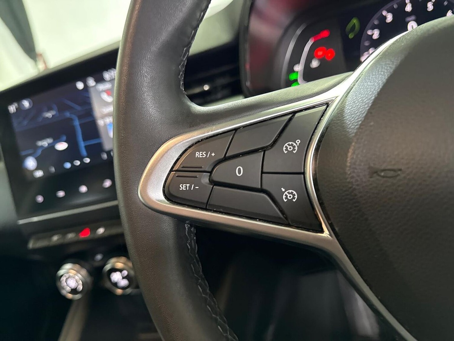 Used Renault Clio 2023 for sale - 78202131: Photo 26