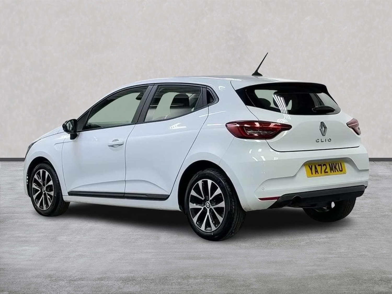 Used Renault Clio 2023 for sale - 78202131: Photo 4