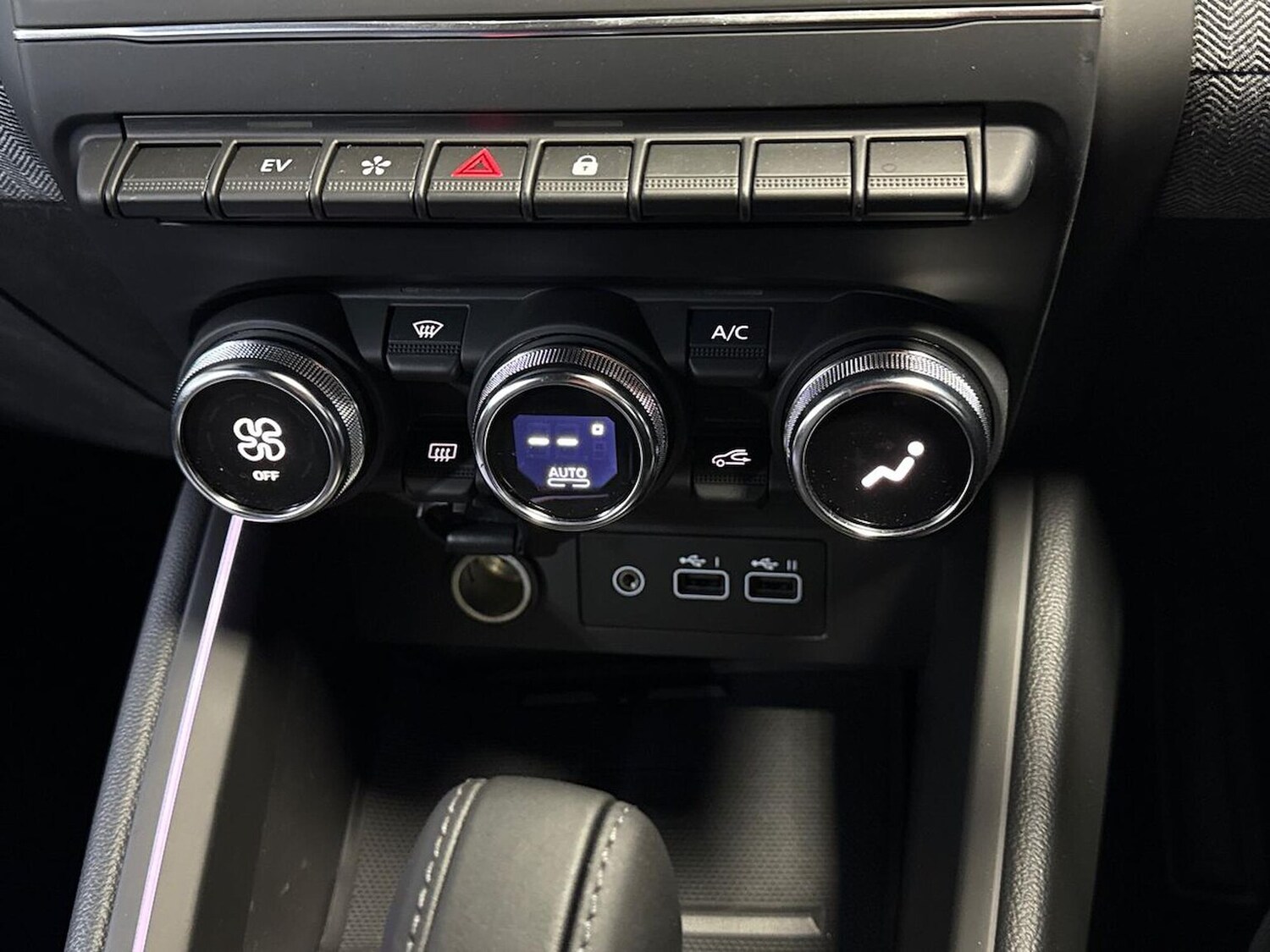 Used Renault Clio 2025 for sale - 77489732: Photo 23