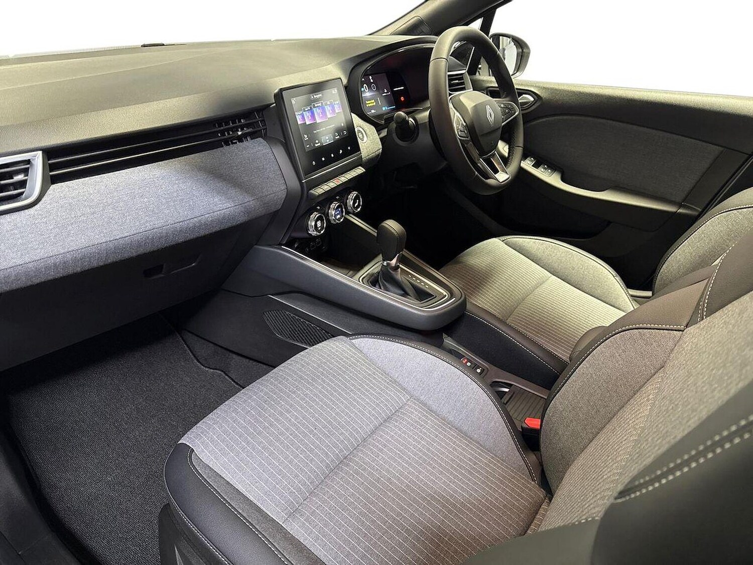 Used Renault Clio 2025 for sale - 77489732: Photo 7