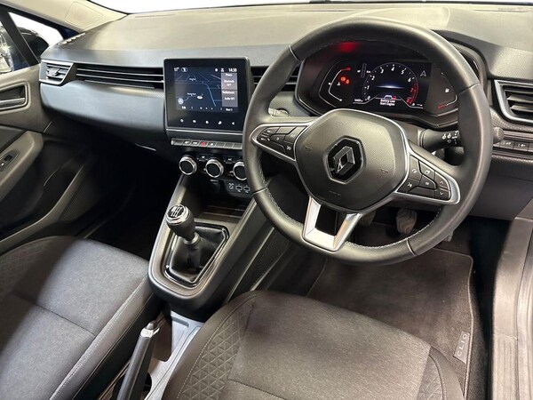 Used Renault Clio 2023 for sale - 76198398: Photo 15