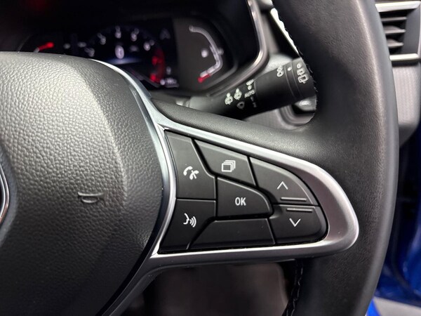 Used Renault Clio 2023 for sale - 76198398: Photo 25