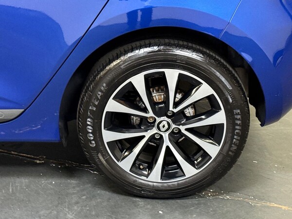 Used Renault Clio 2023 for sale - 76198398: Photo 6