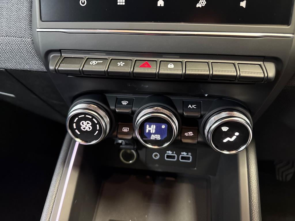 Used Renault Clio 2025 for sale - 77567712: Photo 12