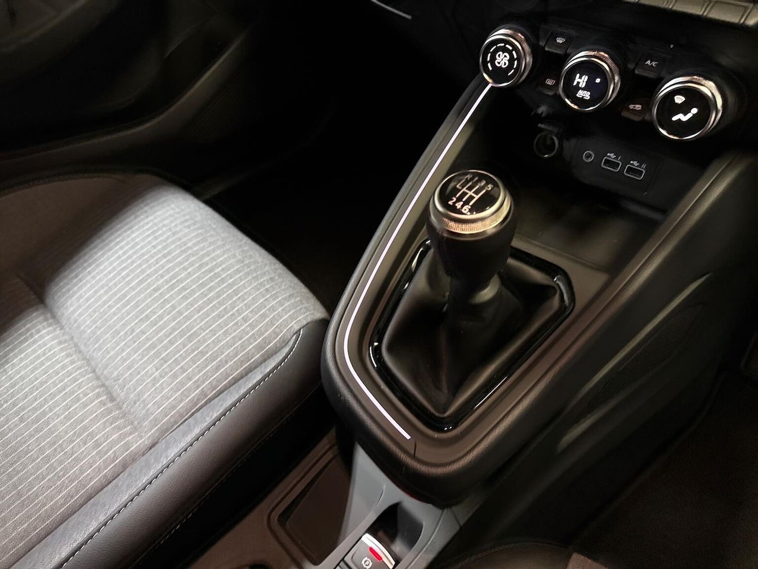 Used Renault Clio 2025 for sale - 77567712: Photo 13