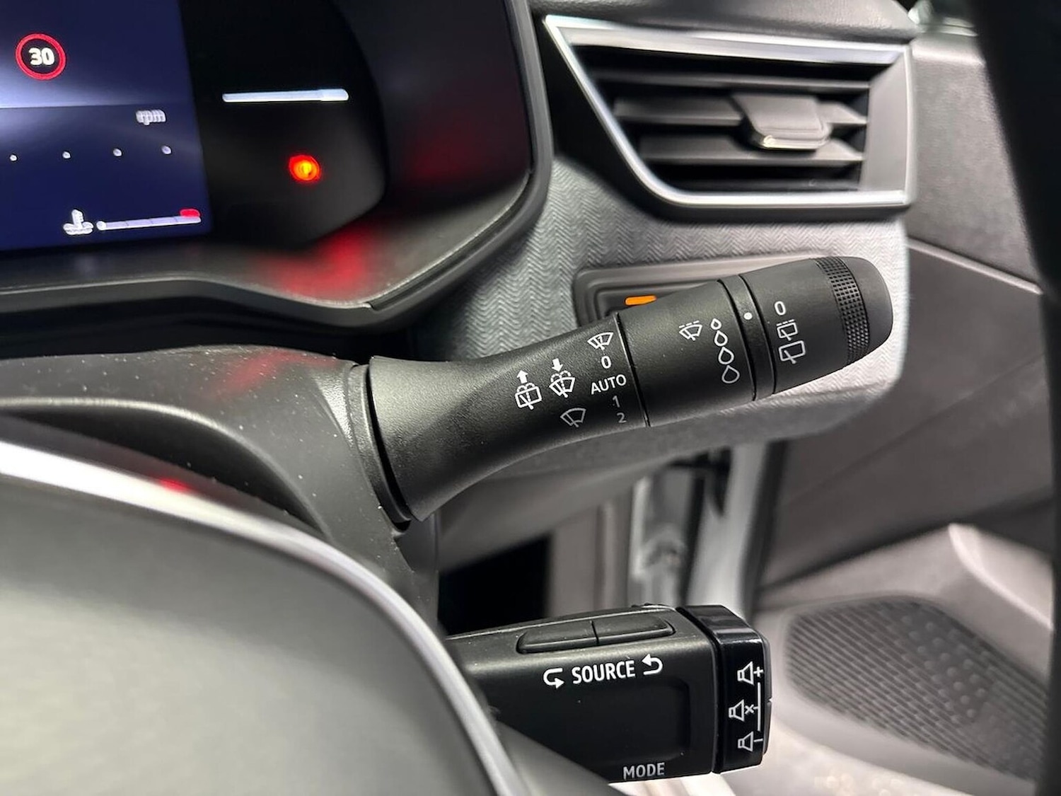 Used Renault Clio 2025 for sale - 77567712: Photo 26