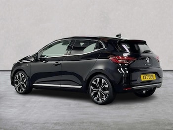 Used Renault Clio 2023 for sale - 79366077: Photo