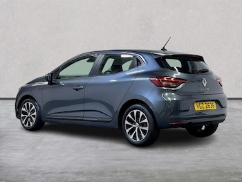 Used Renault Clio 2021 for sale - 76275109: Photo 2