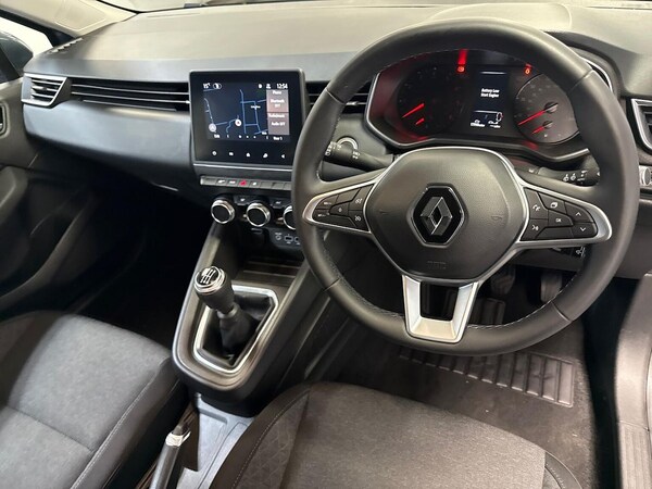 Used Renault Clio 2021 for sale - 76275109: Photo 9