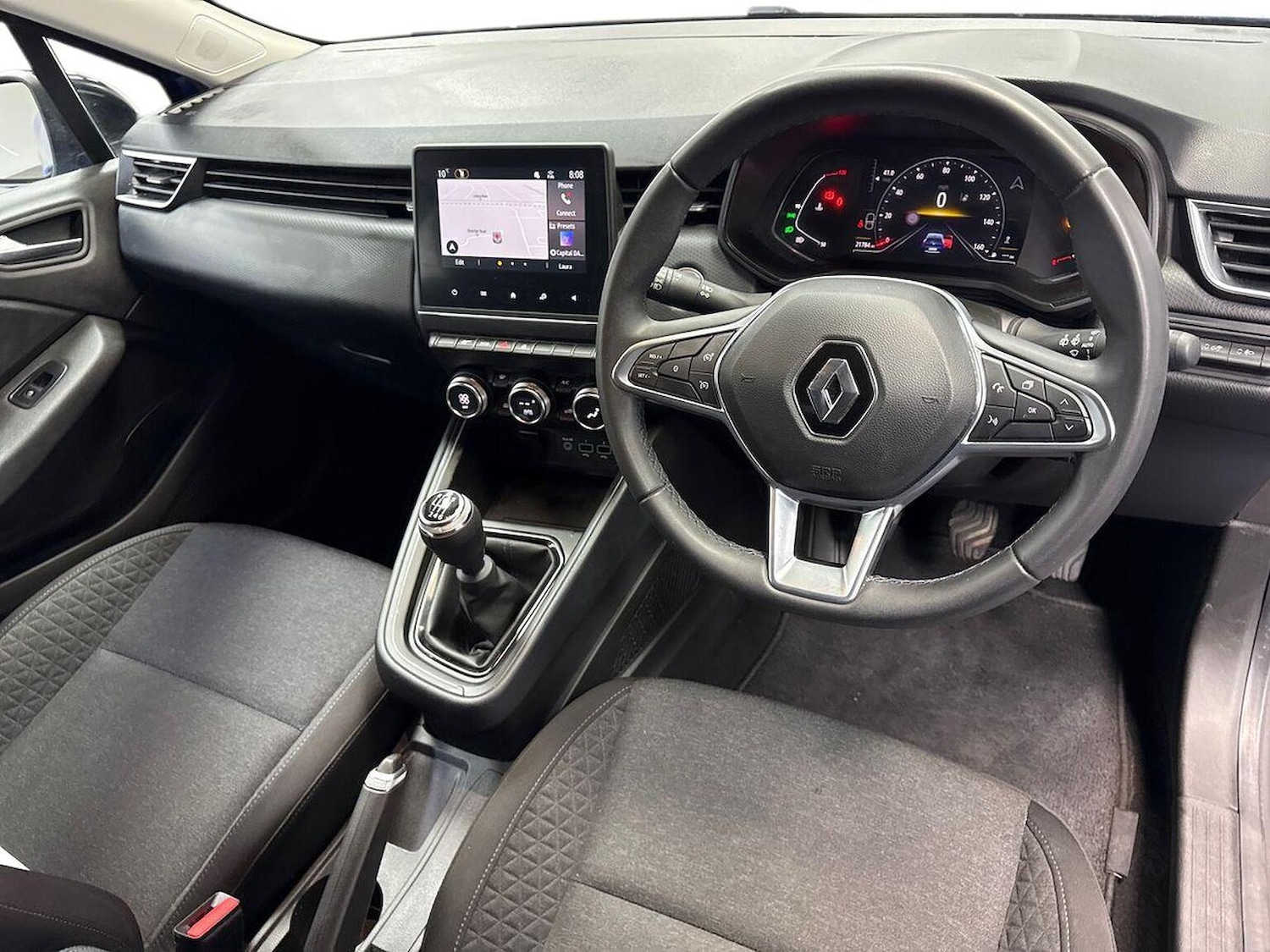 Used Renault Clio 2022 for sale - 77639278: Photo 15