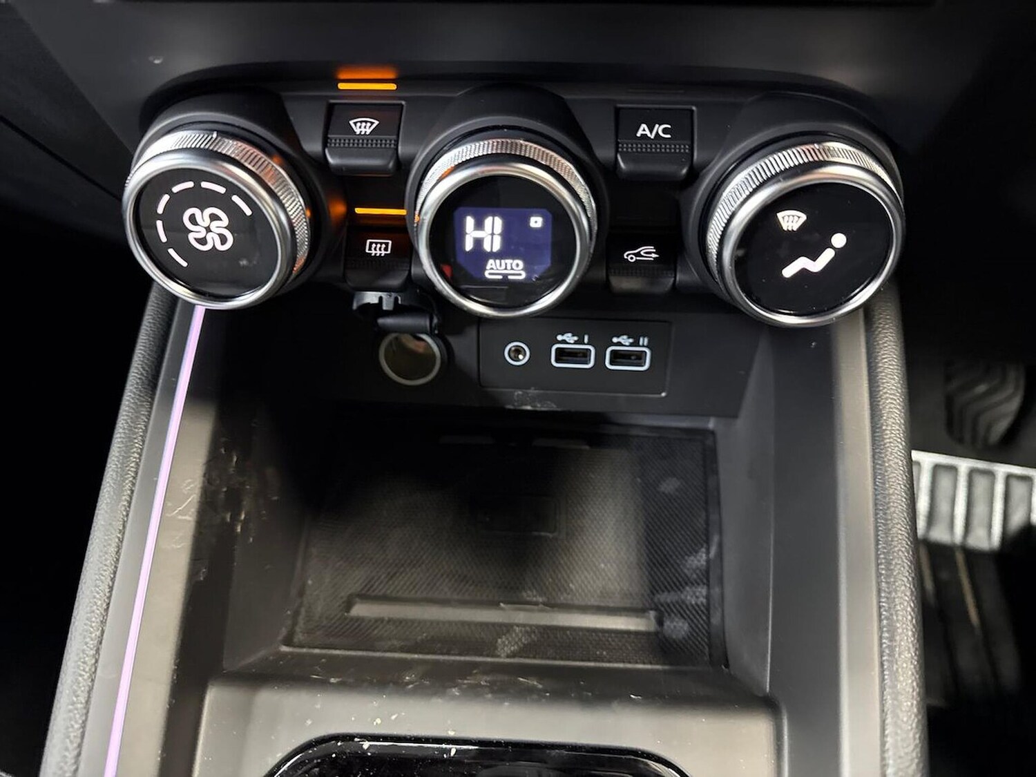 Used Renault Clio 2025 for sale - 77489755: Photo 12