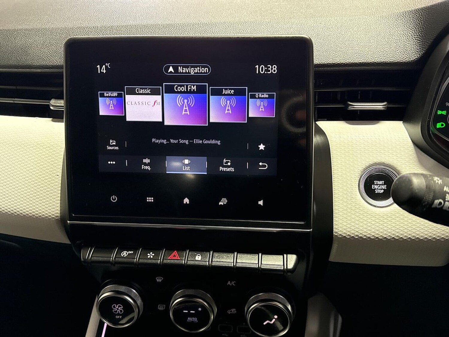 Used Renault Clio 2022 for sale - 77489757: Photo 11