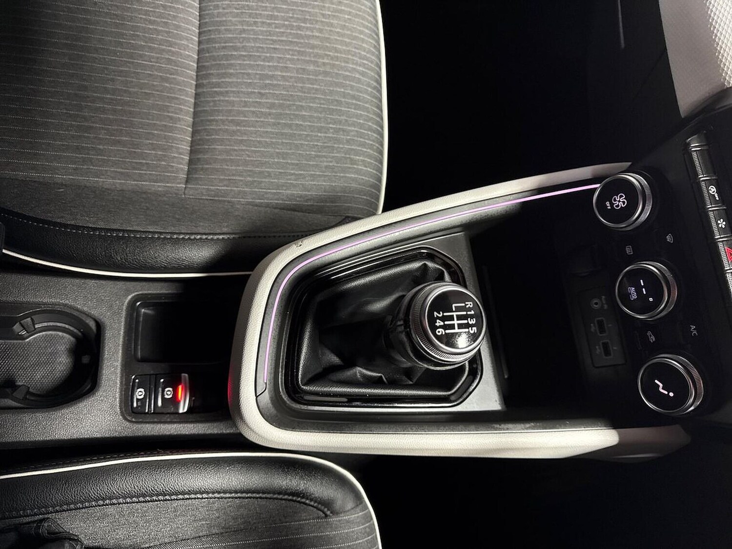 Used Renault Clio 2022 for sale - 77489757: Photo 13