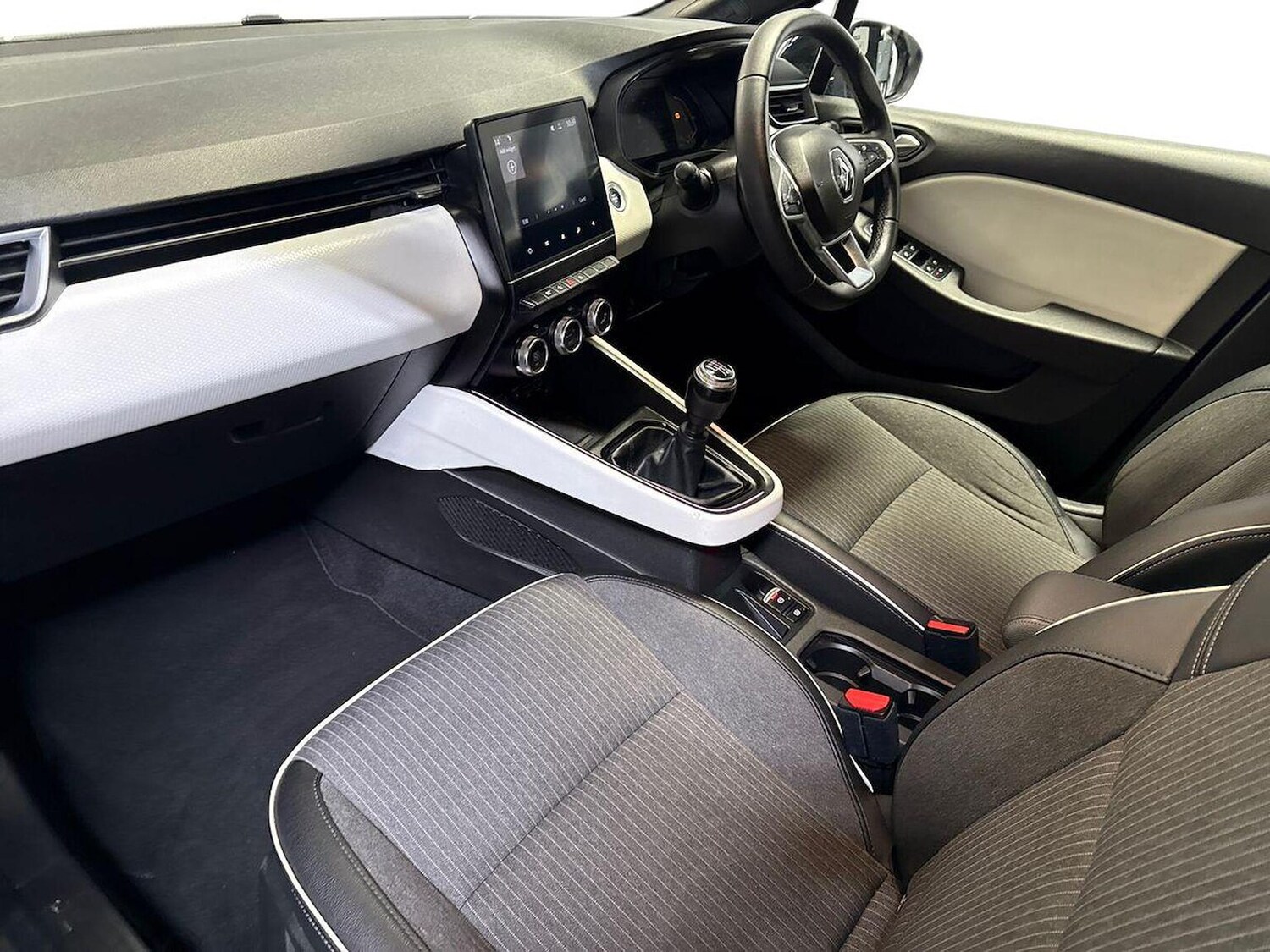 Used Renault Clio 2022 for sale - 77489757: Photo 7