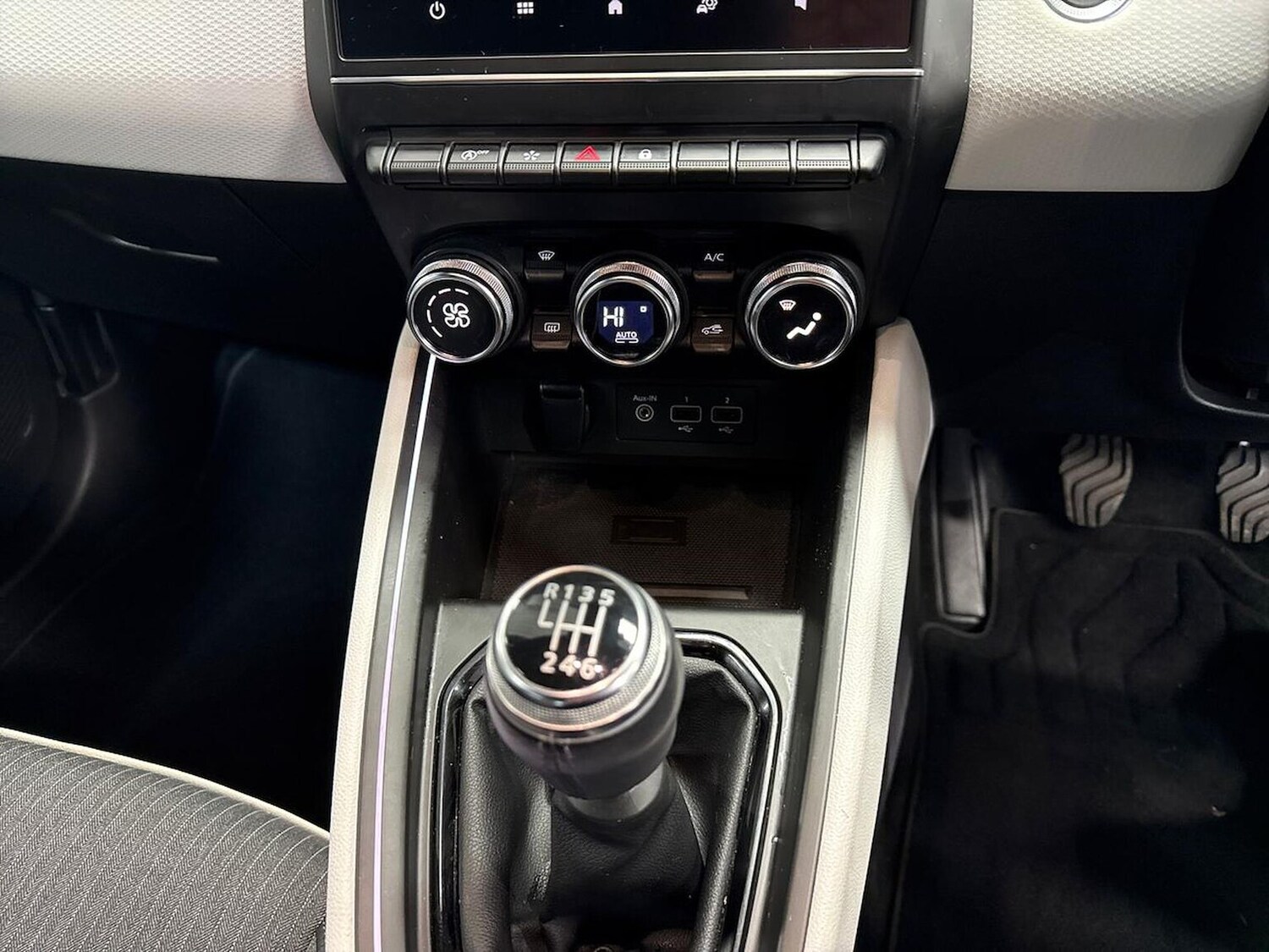 Used Renault Clio 2022 for sale - 76422367: Photo 12