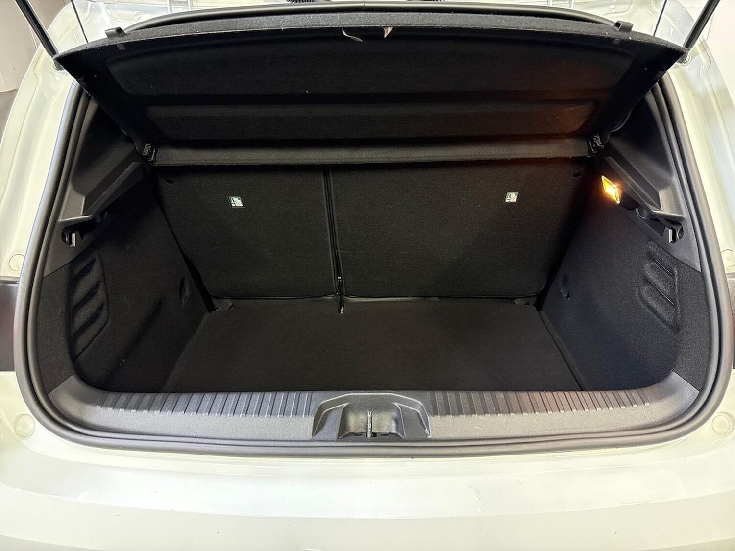 Used Renault Clio 2022 for sale - 76422367: Photo 17