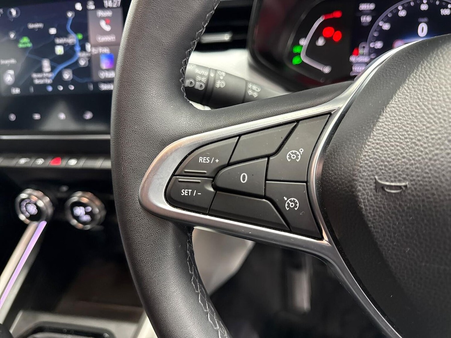 Used Renault Clio 2022 for sale - 76422367: Photo 24