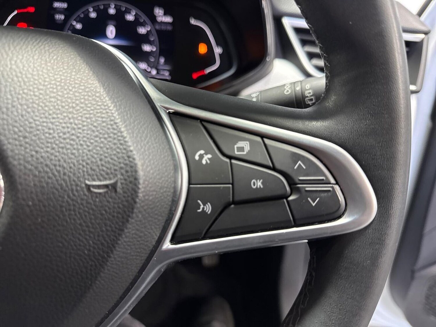 Used Renault Clio 2022 for sale - 76422367: Photo 25