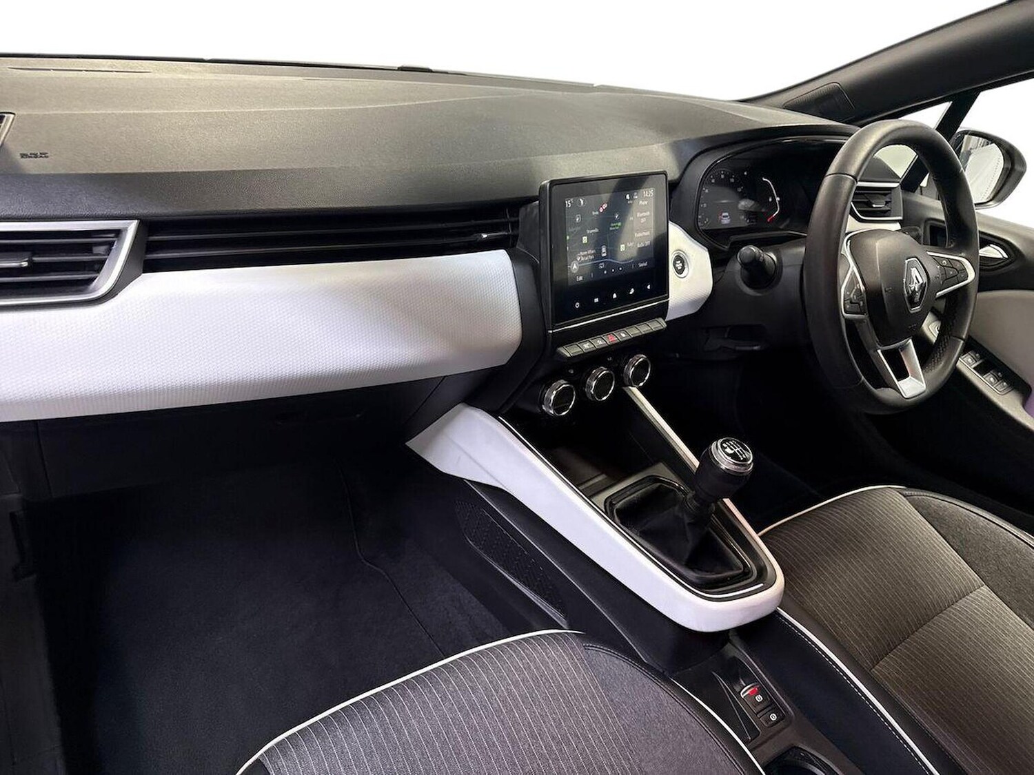 Used Renault Clio 2022 for sale - 76422367: Photo 7