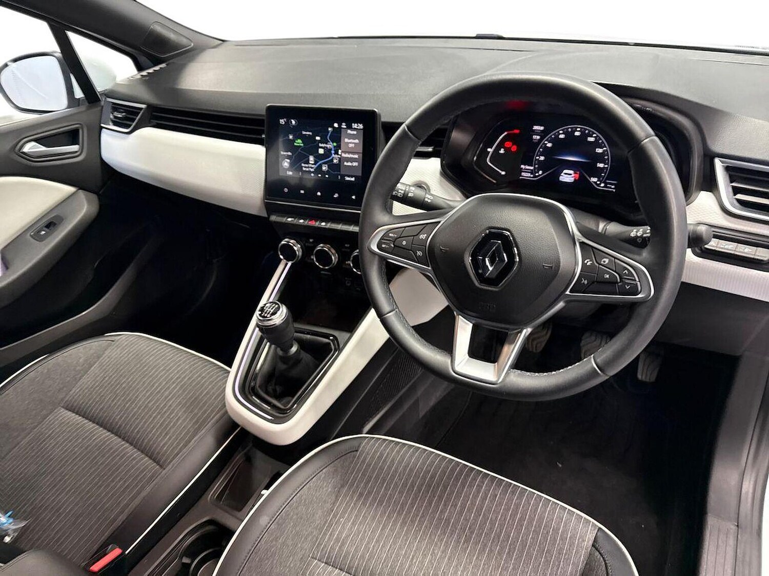 Used Renault Clio 2022 for sale - 76422367: Photo 8